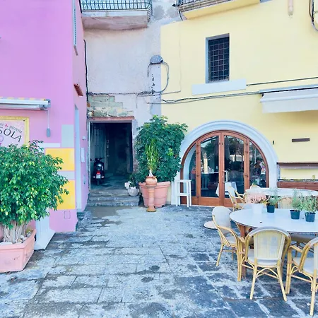 Porto Di Forio *